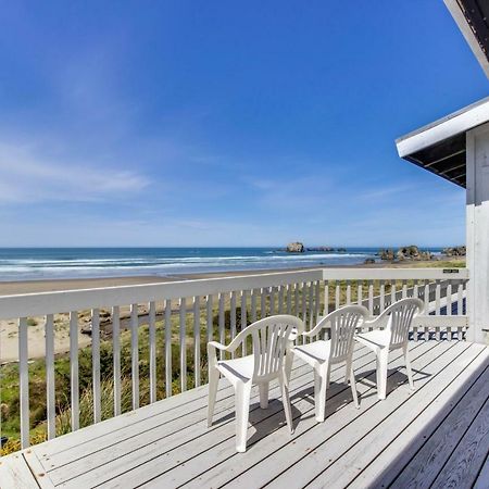 Spindrift Oceanfront Home Бандън Екстериор снимка